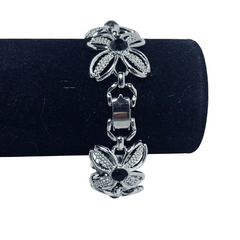 Sarah Cov Silver Tone W/Black Rhinestone Bracelet, Clip Earrings & Brooch (5689) - Picture 5 of 10